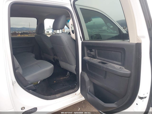 44772147 :رقم المزاد ، 3C7WR5HT6FG659400 vin ، 2015 Ram 2500 Tradesman مزاد بيع