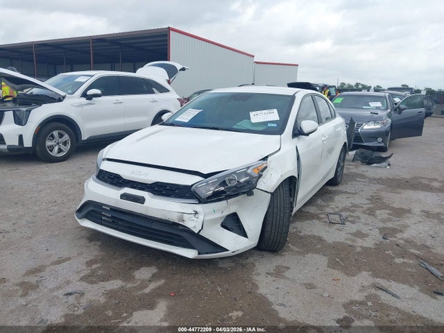 44772209 :رقم المزاد ، 3KPF24AD4RE737543 vin ، 2024 Kia Forte Lxs مزاد بيع
