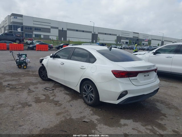44772209 :رقم المزاد ، 3KPF24AD4RE737543 vin ، 2024 Kia Forte Lxs مزاد بيع