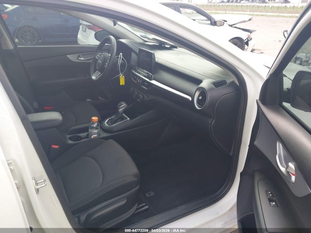 44772209 :رقم المزاد ، 3KPF24AD4RE737543 vin ، 2024 Kia Forte Lxs مزاد بيع