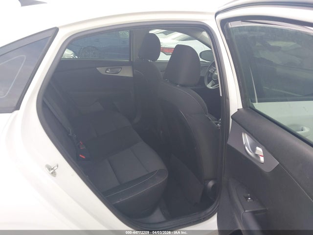 44772209 :رقم المزاد ، 3KPF24AD4RE737543 vin ، 2024 Kia Forte Lxs مزاد بيع
