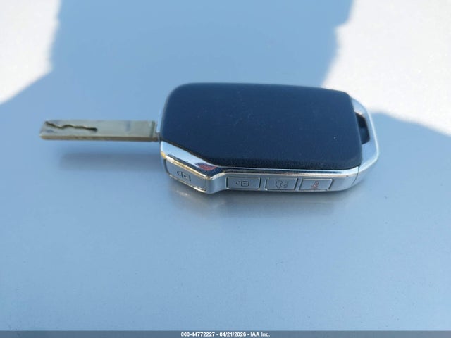 KNDJ23AU4L7117657 KIA Soul X-line