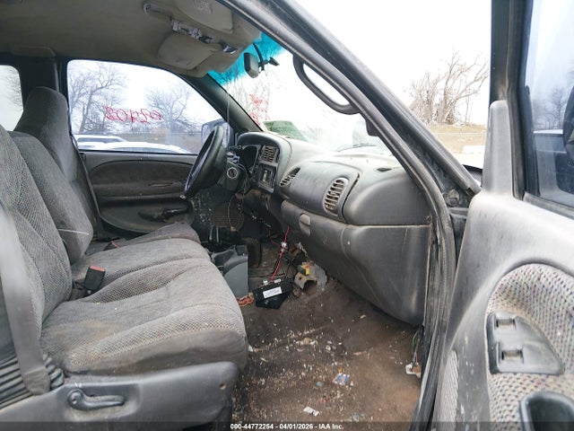 44772254 :رقم المزاد ، 1B7KF2368XJ627553 vin ، 1999 Dodge Ram 2500 St مزاد بيع