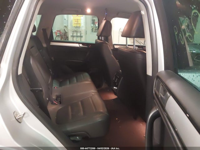 2014 VOLKSWAGEN TOUAREG WVGEF9BP4ED006480 Photo 7