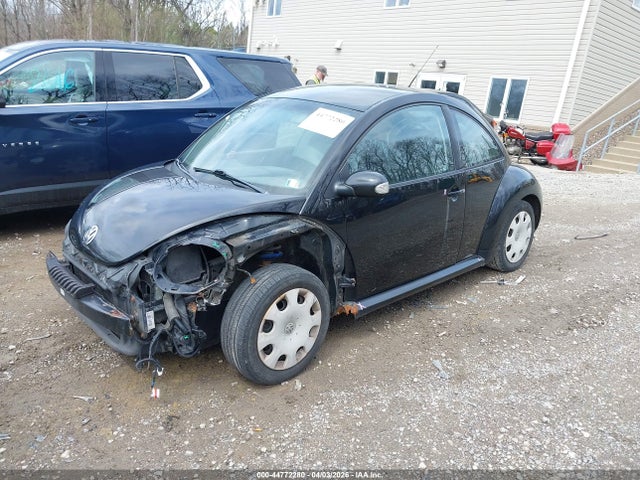 44772280 :رقم المزاد ، 3VWPG3AG3AM014106 vin ، 2010 Volkswagen New Beetle 2.5l مزاد بيع