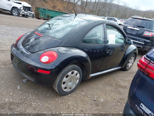 44772280 :رقم المزاد ، 3VWPG3AG3AM014106 vin ، 2010 Volkswagen New Beetle 2.5l مزاد بيع