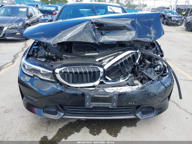 3MW5R1J08N8C36258 BMW 330I