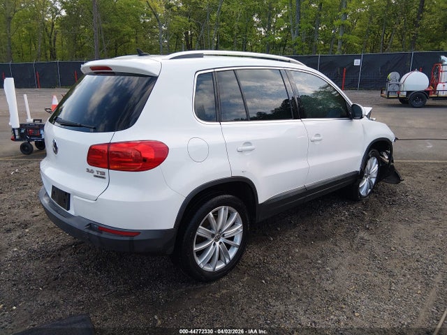 2012 Volkswagen Tiguan Se მანქანა იყიდება აუქციონზე, vin: WVGBV7AX1CW603891, აუქციონის ნომერი: 44772330