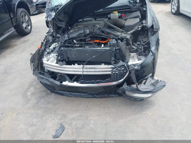 2024 CHRYSLER PACIFICA HYBRID 2C4RC1S76RR137817 Photo 5