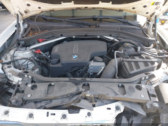 2017 BMW X3 5UXWZ7C3XH0V86957 Photo 9