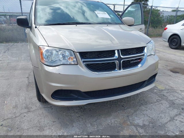2015 Dodge Grand Caravan Sxt მანქანა იყიდება აუქციონზე, vin: 2C4RDGCG1FR597994, აუქციონის ნომერი: 44772380