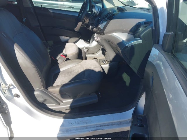 Chevrolet Spark 1lt Auto 2014 KL8CD6S90EC560034 Image 5
