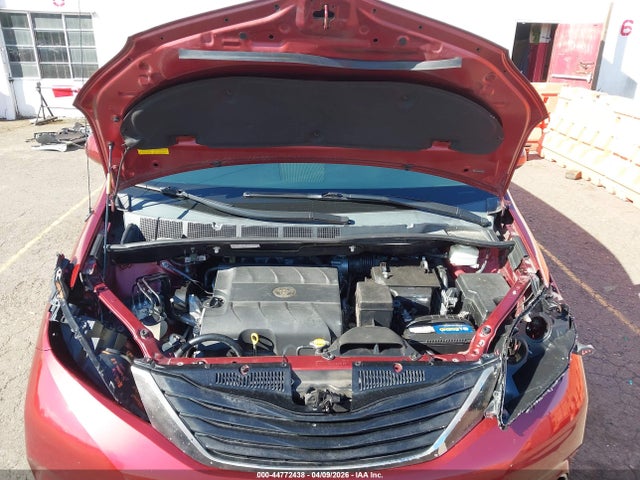 44772438 :رقم المزاد ، 5TDKK3DC4CS199760 vin ، 2012 Toyota Sienna Le V6 8 Passenger مزاد بيع