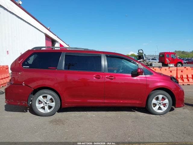 44772438 :رقم المزاد ، 5TDKK3DC4CS199760 vin ، 2012 Toyota Sienna Le V6 8 Passenger مزاد بيع