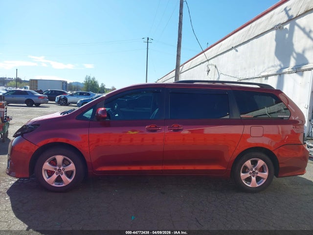 44772438 :رقم المزاد ، 5TDKK3DC4CS199760 vin ، 2012 Toyota Sienna Le V6 8 Passenger مزاد بيع