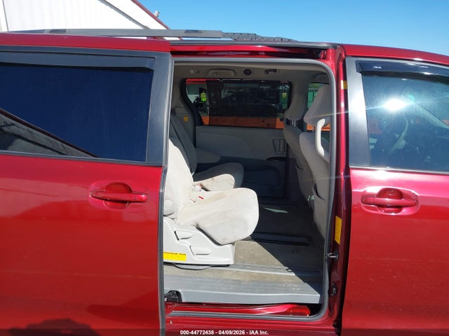 44772438 :رقم المزاد ، 5TDKK3DC4CS199760 vin ، 2012 Toyota Sienna Le V6 8 Passenger مزاد بيع