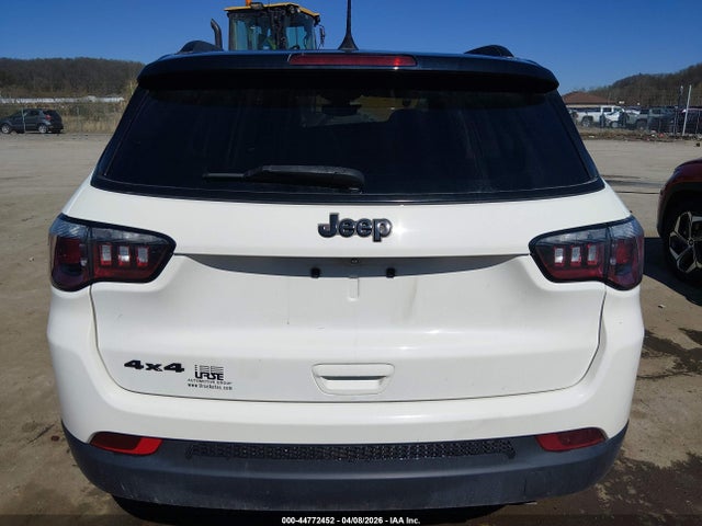 44772452 :رقم المزاد ، 3C4NJDBB6LT173795 vin ، 2020 Jeep Compass Altitude 4x4 مزاد بيع