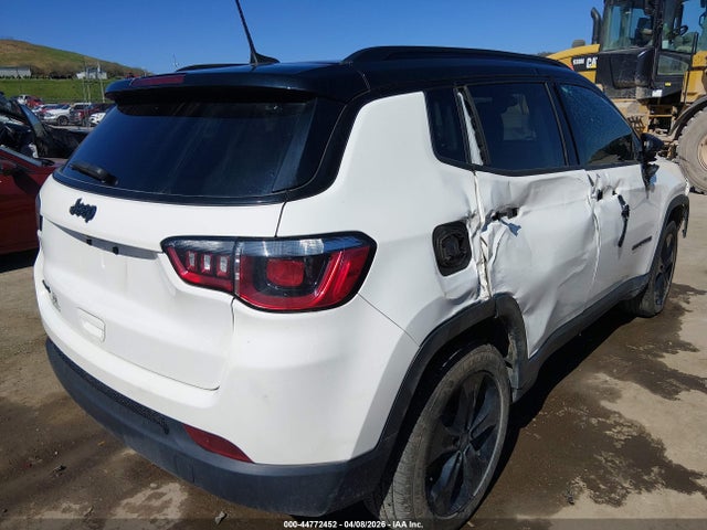 44772452 :رقم المزاد ، 3C4NJDBB6LT173795 vin ، 2020 Jeep Compass Altitude 4x4 مزاد بيع
