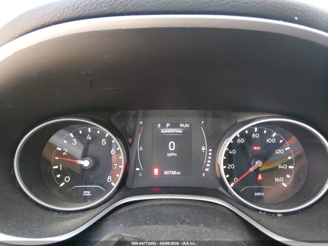 44772452 :رقم المزاد ، 3C4NJDBB6LT173795 vin ، 2020 Jeep Compass Altitude 4x4 مزاد بيع