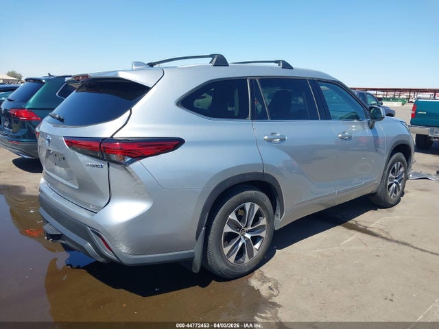 5TDGBRCH8NS539033 Toyota Highlander Hybrid Xle