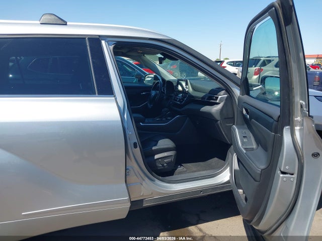 5TDGBRCH8NS539033 Toyota Highlander Hybrid Xle