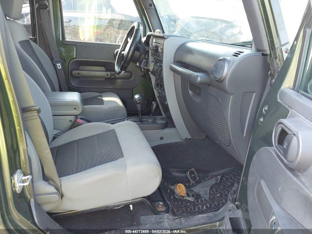 44772489 :رقم المزاد ، 1J4GA39188L561639 vin ، 2008 Jeep Wrangler Unlimited X مزاد بيع