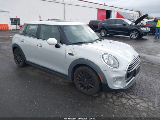 2016 MINI HARDTOP WMWXU1C52G2D10620