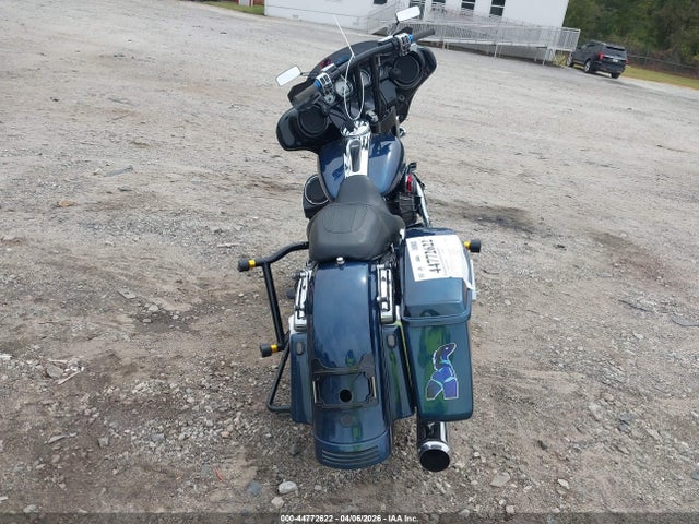 44772622 :رقم المزاد ، 1HD1KRM14GB634933 vin ، 2016 Harley-davidson Flhxs Street Glide Special مزاد بيع