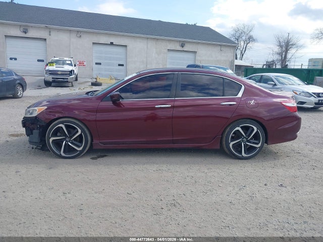 44772643 :رقم المزاد ، 1HGCR2F16HA087571 vin ، 2017 Honda Accord Sport Se مزاد بيع