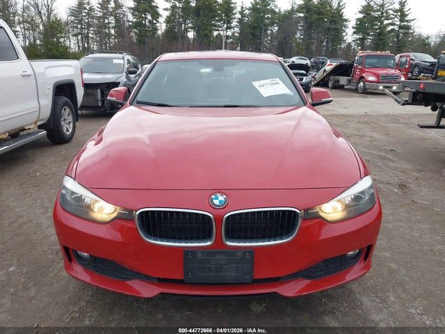 44772666 :رقم المزاد ، WBA3C3C50DF982321 vin ، 2013 Bmw 320i Xdrive مزاد بيع