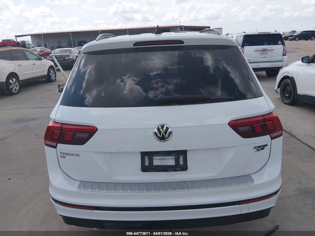 3VV2B7AX6LM110450 Volkswagen Tiguan 2.0t Se/2.0t Se R-line Black/2.0t Sel