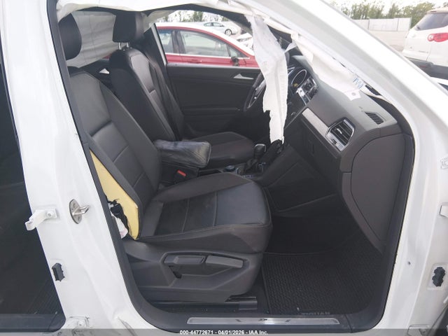 Auction sale of the 2020 Volkswagen Tiguan 2.0t Se/2.0t Se R-line Black/2.0t Sel, vin: 3VV2B7AX6LM110450, lot number: 44772671