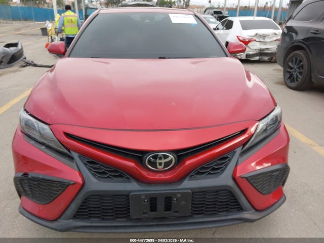 4T1T11AK1MU426614 Toyota CAMRY SE