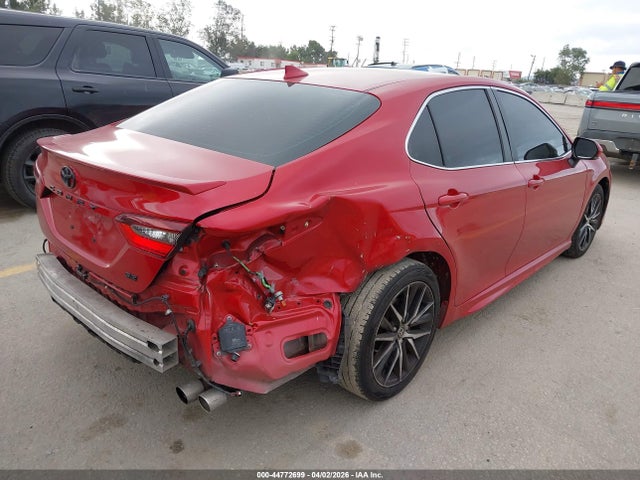 4T1T11AK1MU426614 Toyota CAMRY SE