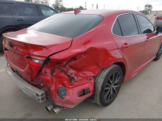 4T1T11AK1MU426614 Toyota CAMRY SE