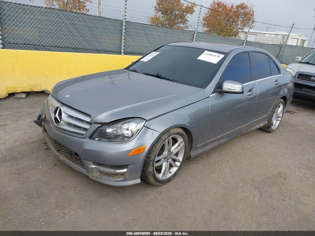 44772701 :رقم المزاد ، WDDGF8AB4DR245564 vin ، 2013 Mercedes-benz C 300 Sport 4matic مزاد بيع