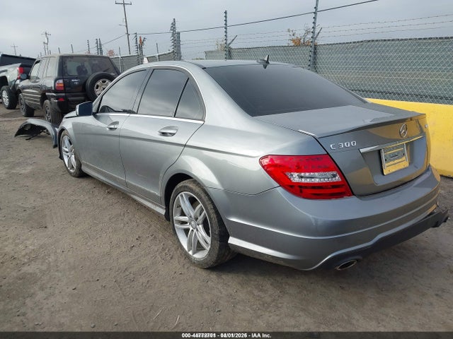 44772701 :رقم المزاد ، WDDGF8AB4DR245564 vin ، 2013 Mercedes-benz C 300 Sport 4matic مزاد بيع