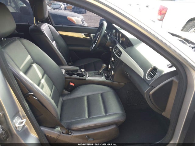 44772701 :رقم المزاد ، WDDGF8AB4DR245564 vin ، 2013 Mercedes-benz C 300 Sport 4matic مزاد بيع