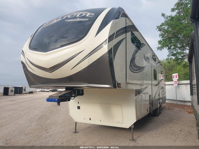 44772711 :رقم المزاد ، 573FS4228MAA01869 vin ، 2021 Grand Design Solitude مزاد بيع
