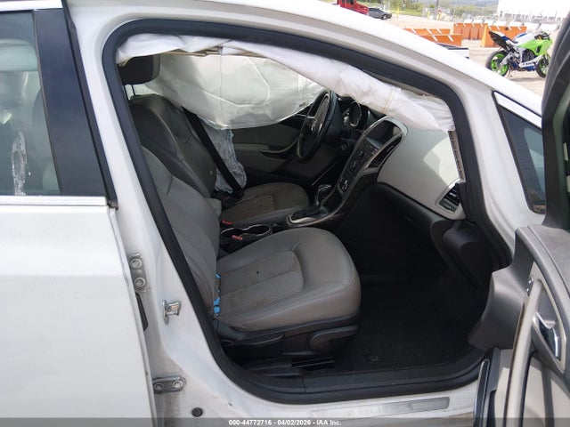 1G4PP5SK7E4160328 Buick Verano