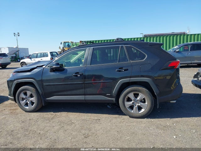 44772735 :رقم المزاد ، JTMMWRFV3ND154175 vin ، 2022 Toyota Rav4 Hybrid Le مزاد بيع