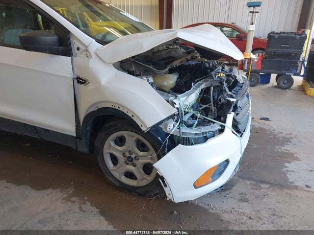 1FMCU0F72HUF07830 Ford ESCAPE S