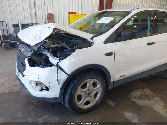 1FMCU0F72HUF07830 Ford ESCAPE S
