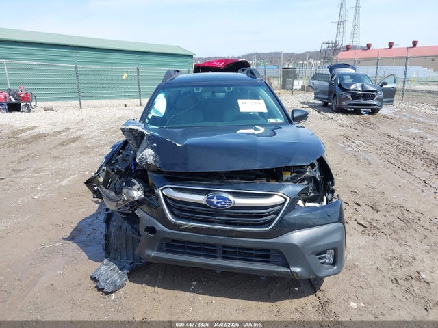 44772836 :رقم المزاد ، 4S4BTADC0M3127583 vin ، 2021 Subaru Outback Premium مزاد بيع