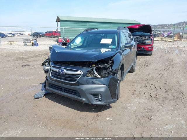 44772836 :رقم المزاد ، 4S4BTADC0M3127583 vin ، 2021 Subaru Outback Premium مزاد بيع