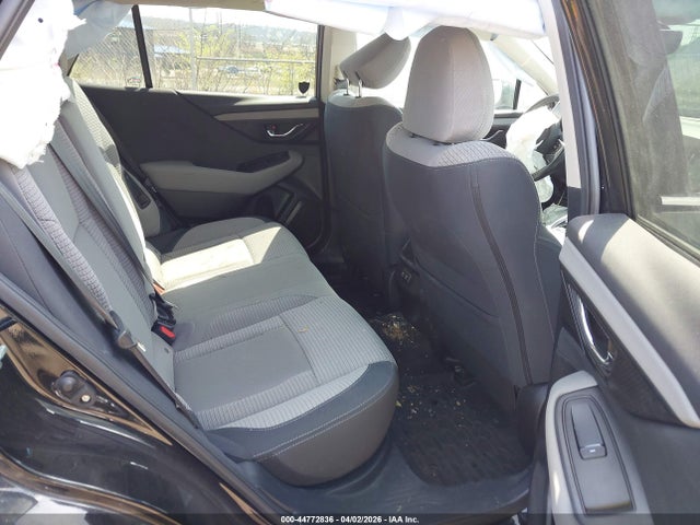44772836 :رقم المزاد ، 4S4BTADC0M3127583 vin ، 2021 Subaru Outback Premium مزاد بيع