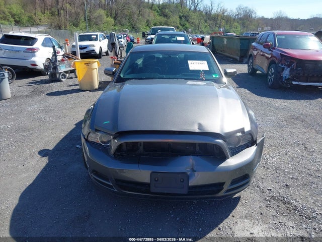 44772885 :رقم المزاد ، 1ZVBP8AM0E5277372 vin ، 2014 Ford Mustang V6 Premium مزاد بيع