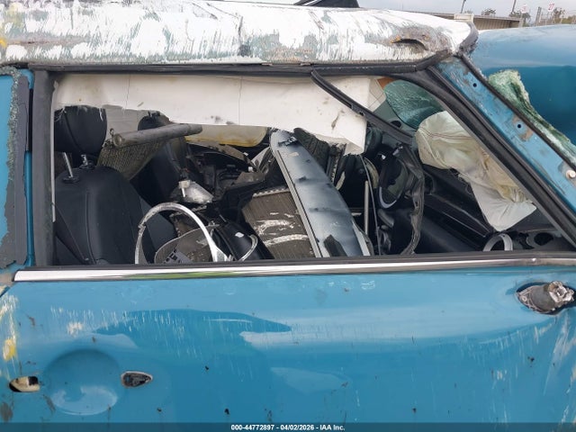 2008 MINI COOPER WMWMF33558TT60445 Photo 4