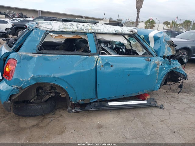 2008 MINI COOPER WMWMF33558TT60445 Photo 5