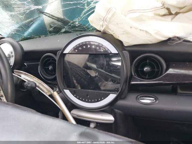 2008 MINI COOPER WMWMF33558TT60445 Photo 6